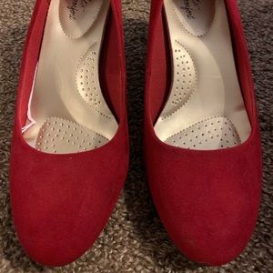 Red suede pumps - 7.5 wide